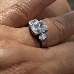 Elegant Silver Women's Ring